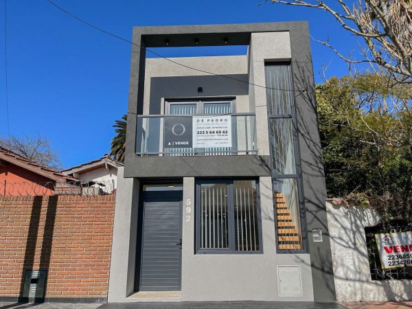 Duplex a estrenar, Las Farolas, Pqe Luro