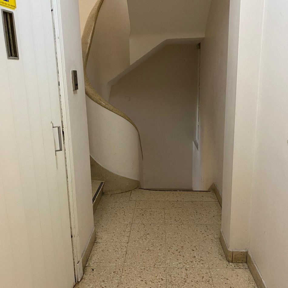 Venta semipiso San Martin e H Yrigoyen