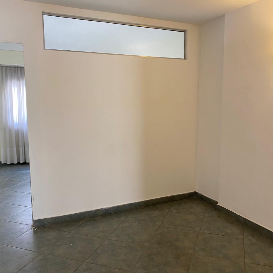 Venta semipiso San Martin e H Yrigoyen