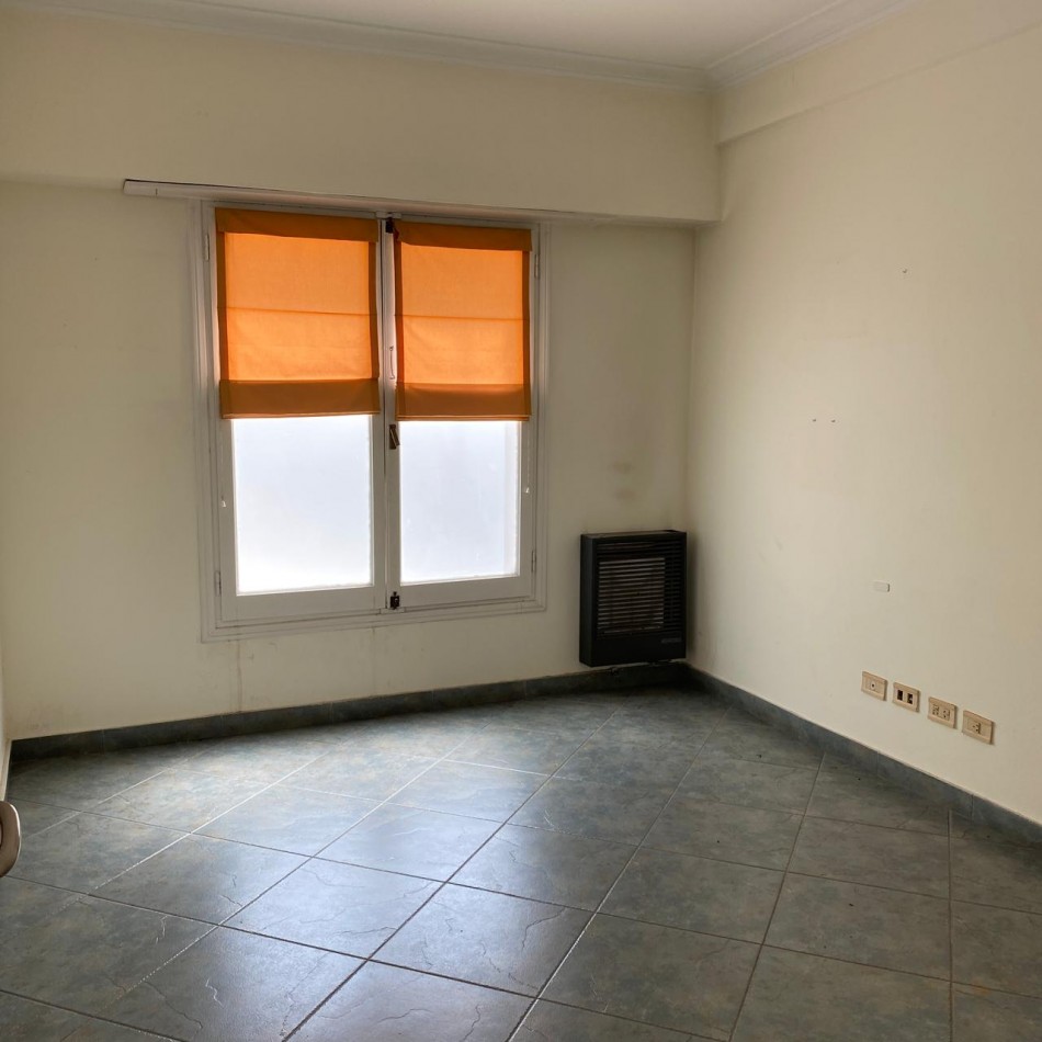 Venta semipiso San Martin e H Yrigoyen