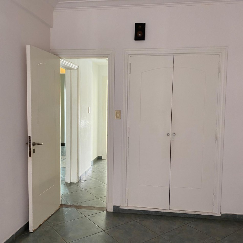 Venta semipiso San Martin e H Yrigoyen