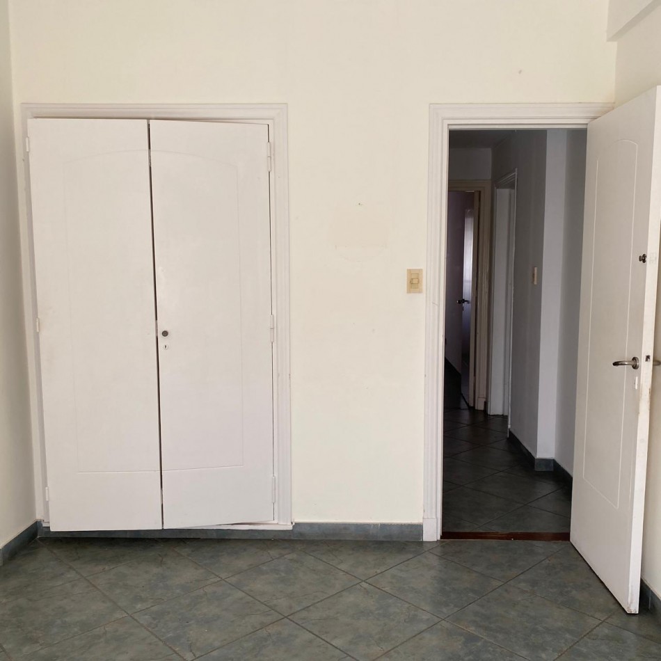 Venta semipiso San Martin e H Yrigoyen