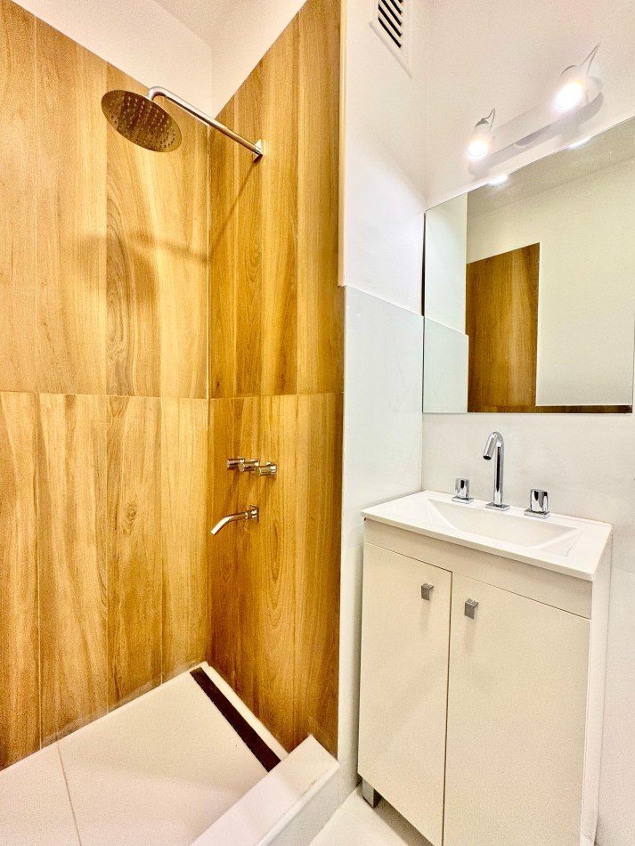 Venta 2 amb Bolivar esq E Rios