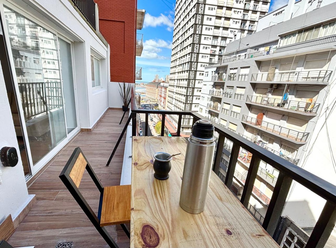 Vta 2 amb con balcon terraza Rivadavia 2247