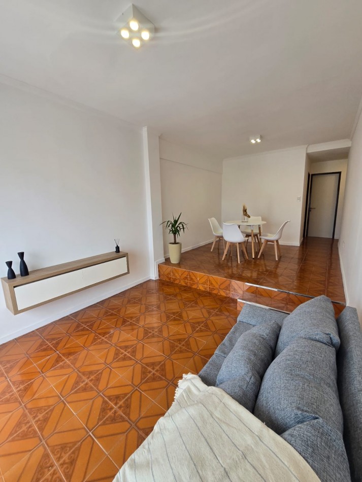 2 amb balcon y cochera Independencia 1449