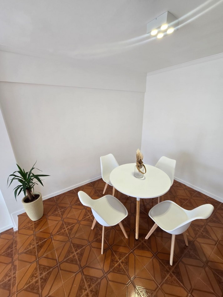 2 amb balcon y cochera Independencia 1449