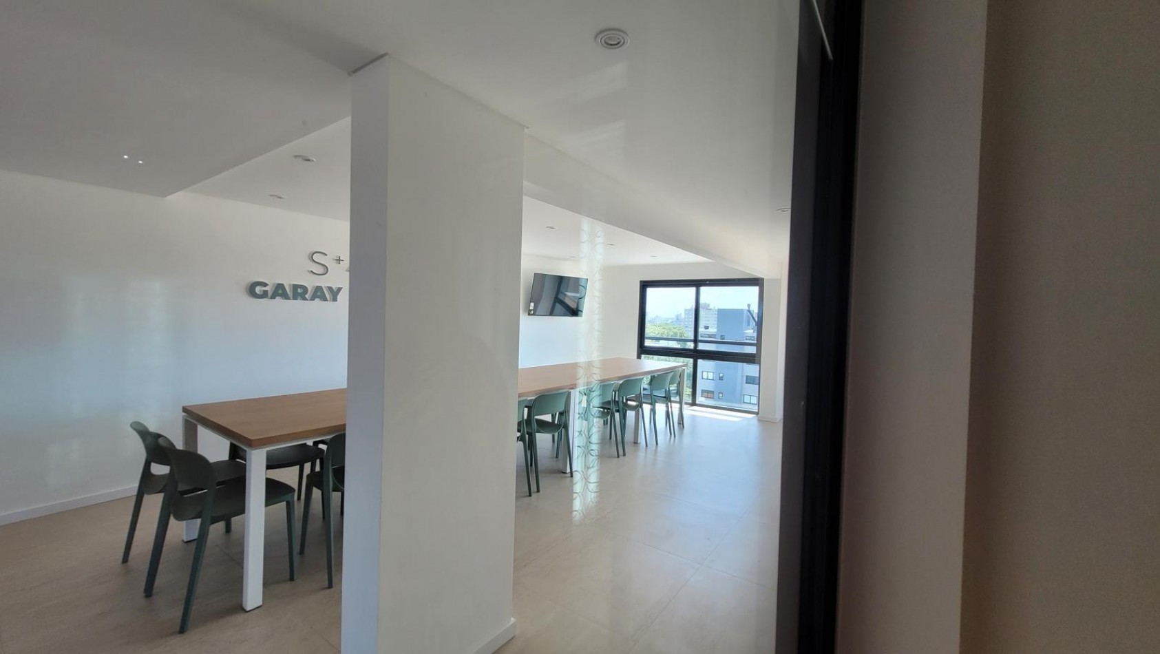 Monoambiente a estrenar Garay 3451