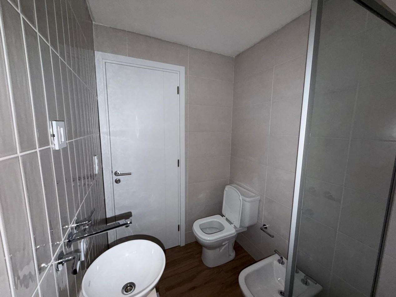 Monoambiente a estrenar Garay 3451