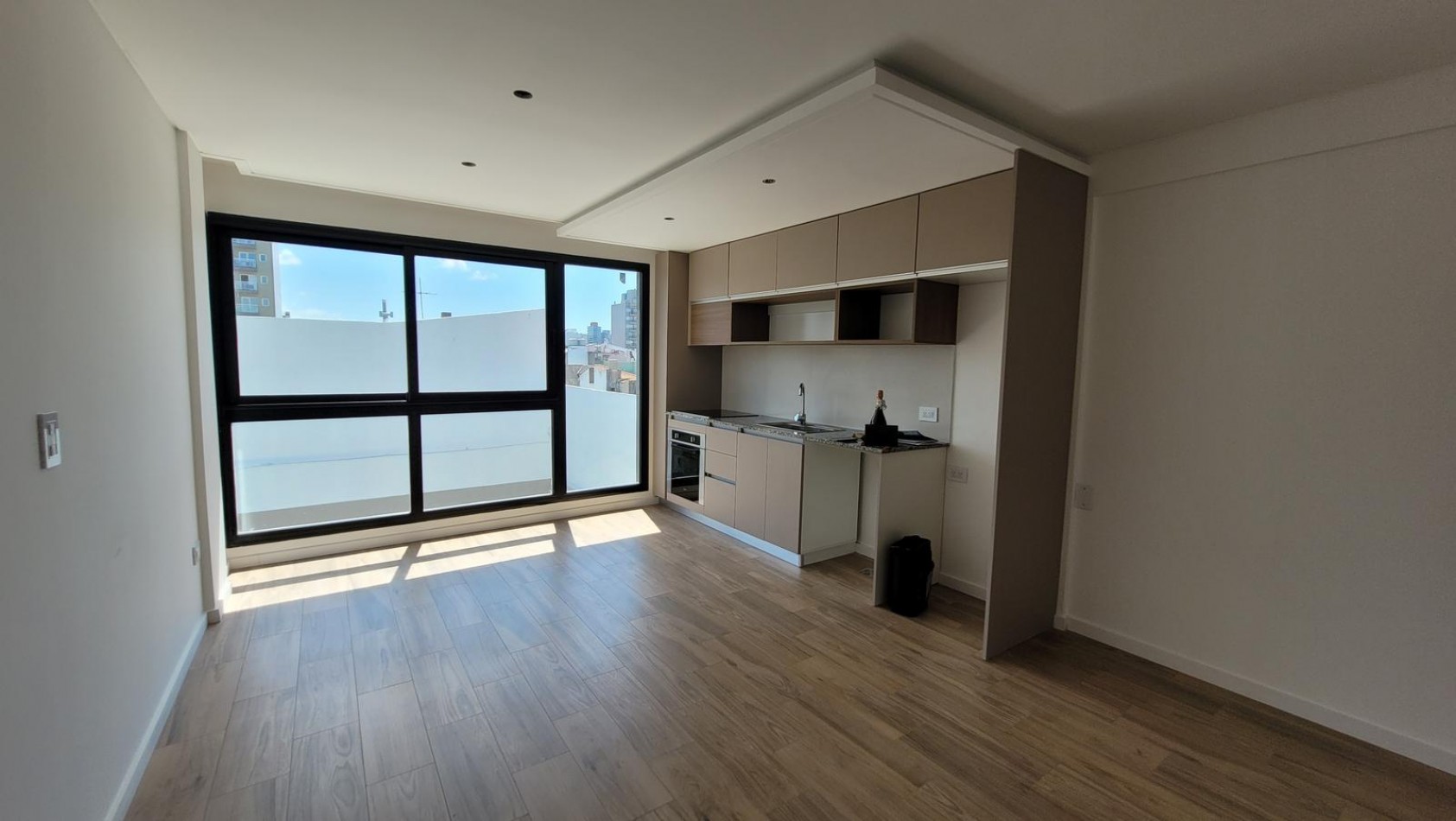 Monoambiente a estrenar Garay 3451