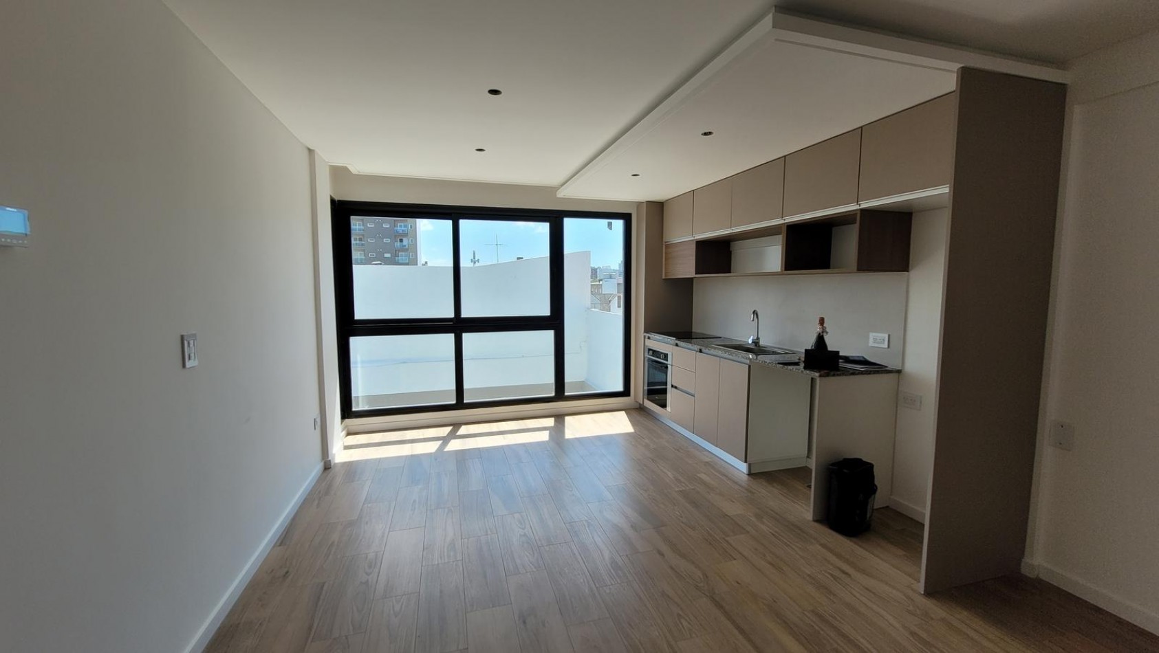 Monoambiente a estrenar Garay 3451