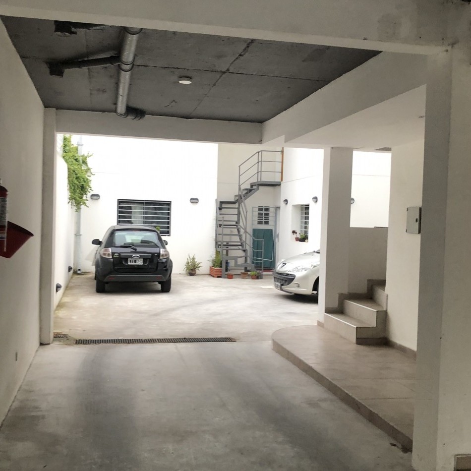 Venta PH planta alta Dorrego y Rawson