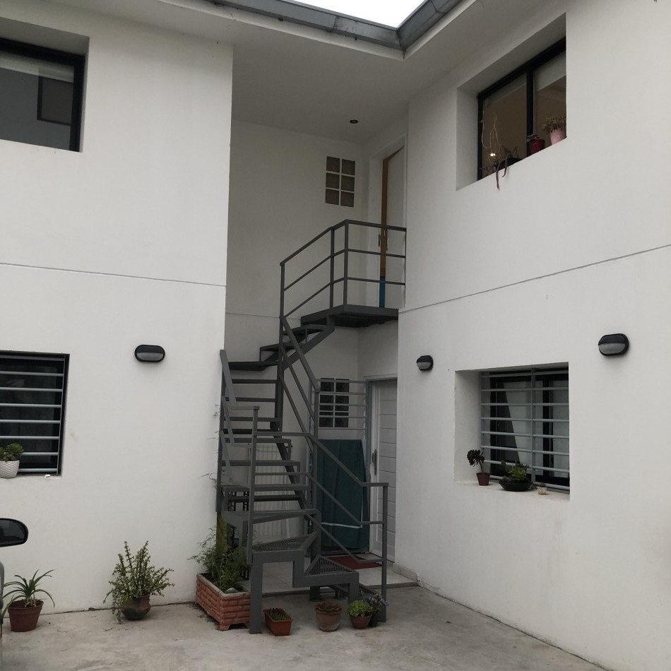 Venta PH planta alta Dorrego y Rawson