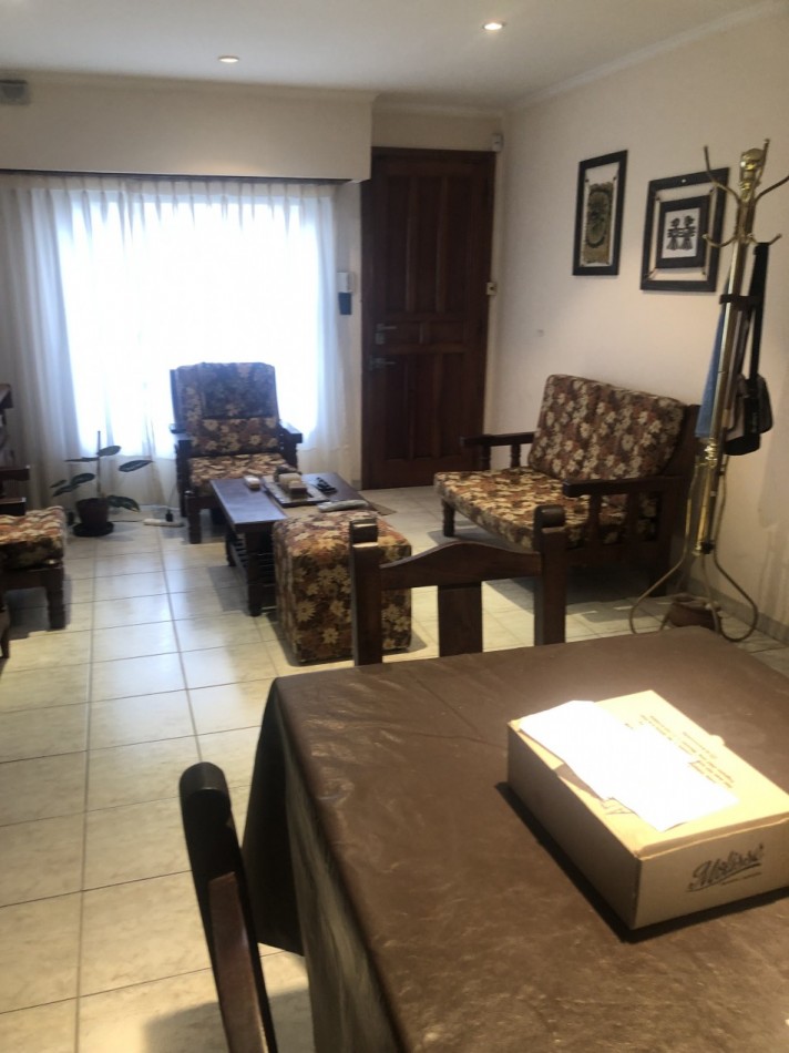 Chalet con Galpon Garay 5222