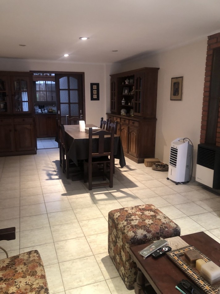 Chalet con Galpon Garay 5222